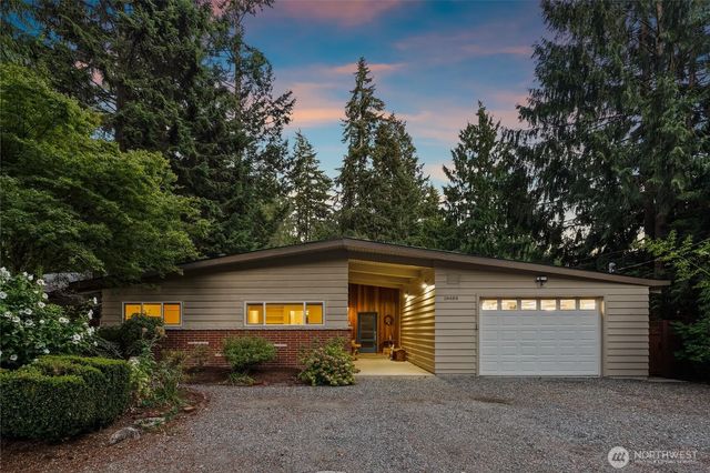 18483 47th Place Ne, Lake Forest Park