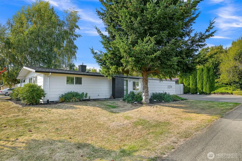 2274 Hawthorne Street, Ferndale