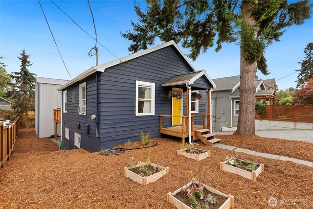 13018 41st Avenue S, Tukwila