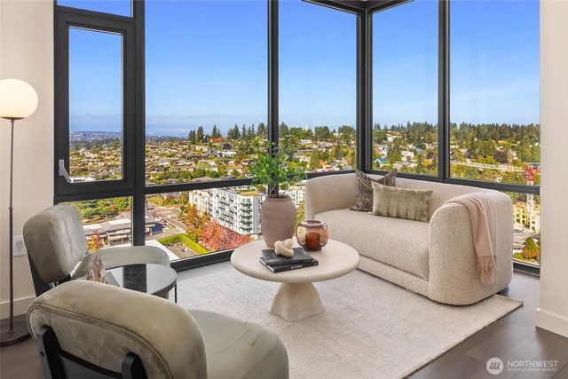 889 Avenue Square Ne 1703, Bellevue