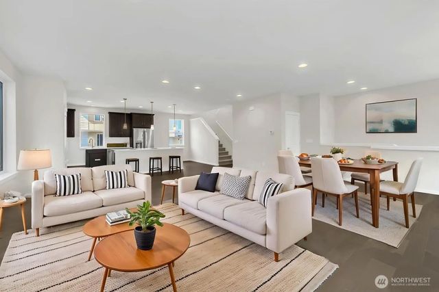 14610 36th Avenue Ne, Lake Forest Park