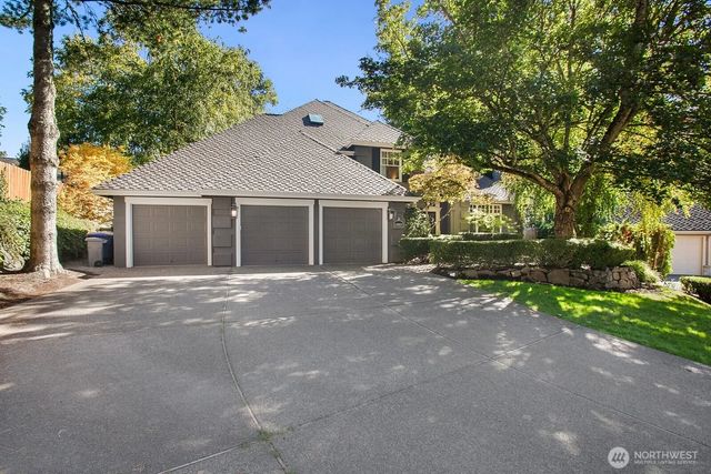 25857 Se 22nd Place, Sammamish
