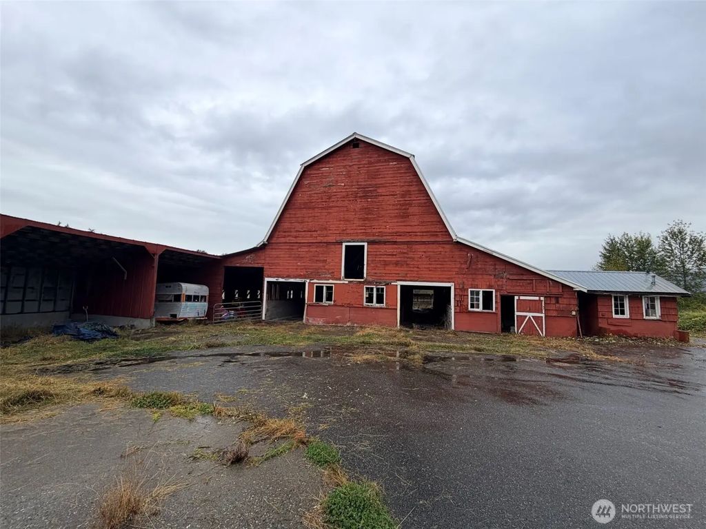 3170 E Smith Road, Bellingham