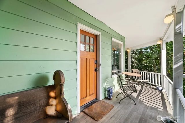 2112 Ne 55th Street, Seattle