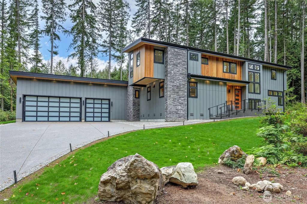 6015 Chorus Frog Street Ne, Bainbridge Island