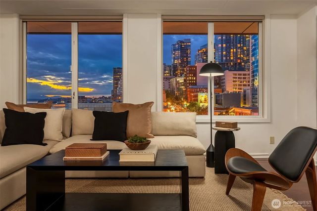 98 Union Street 810, Seattle