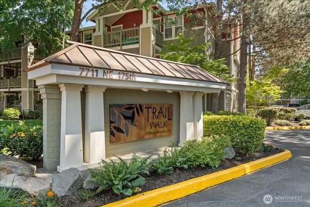 7711 Ne 175th Street A305, Kenmore