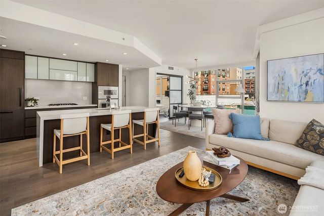 188 Bellevue Way Ne 311, Bellevue