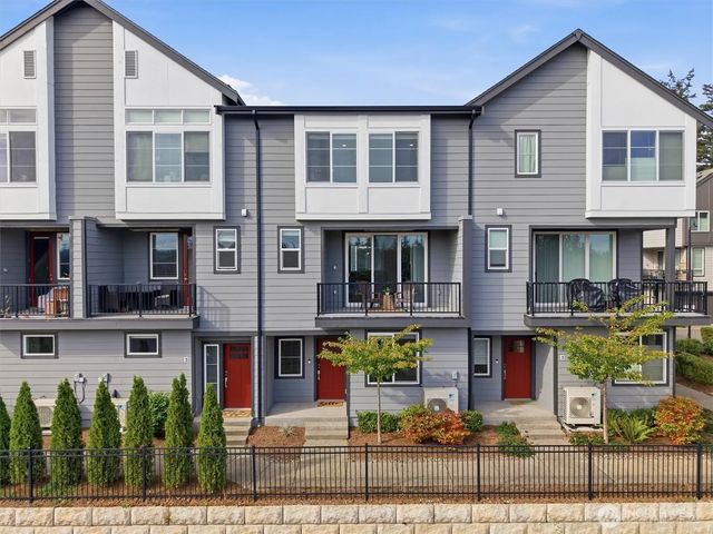 18834 67th Drive Ne 2, Kenmore