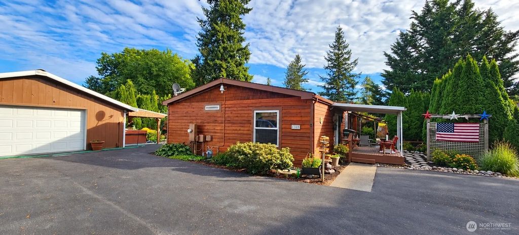 1305 State Street, Sedro Woolley