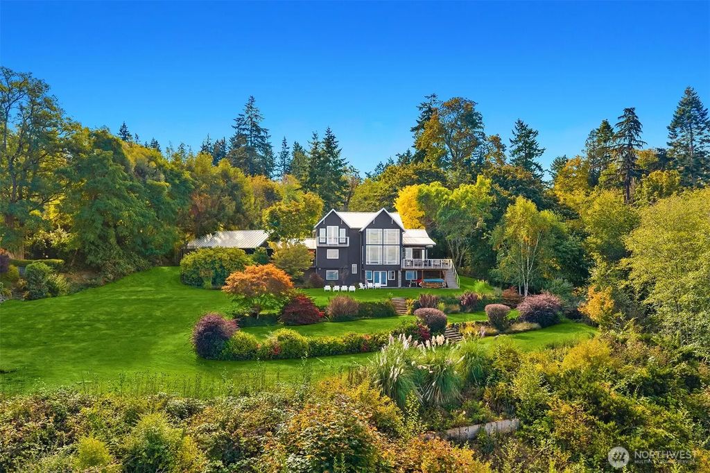 12020 Sw Cedarhurst Road, Vashon