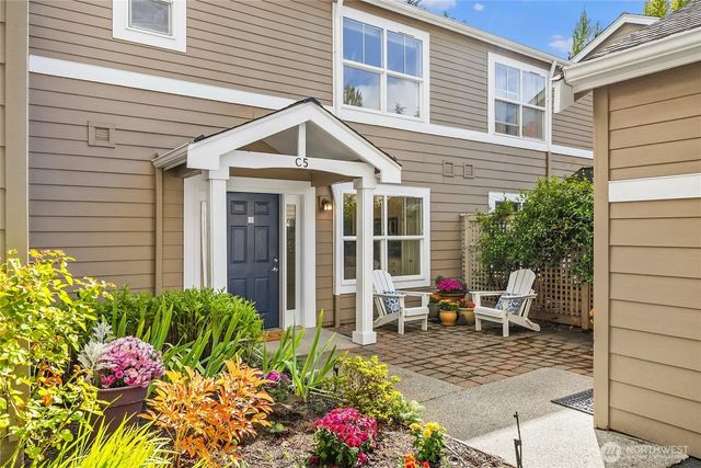 1230 Weaver Road Nw C-5, Bainbridge Island