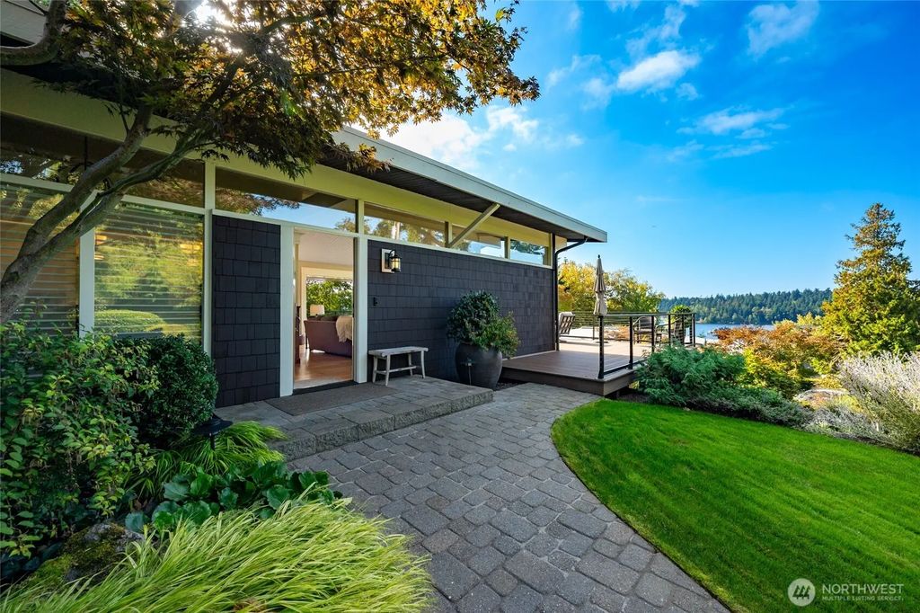 7731 Se 58th St, Mercer Island