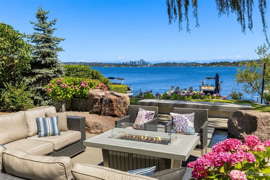 1318 Lakeside Avenue S, Seattle