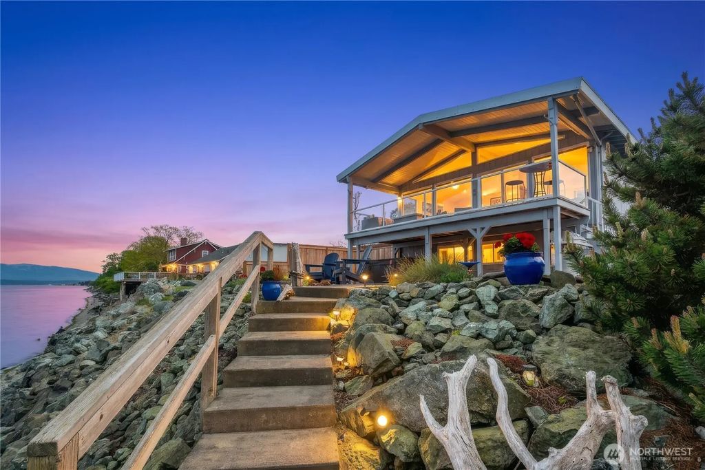 9609 Samish Island Road, Bow