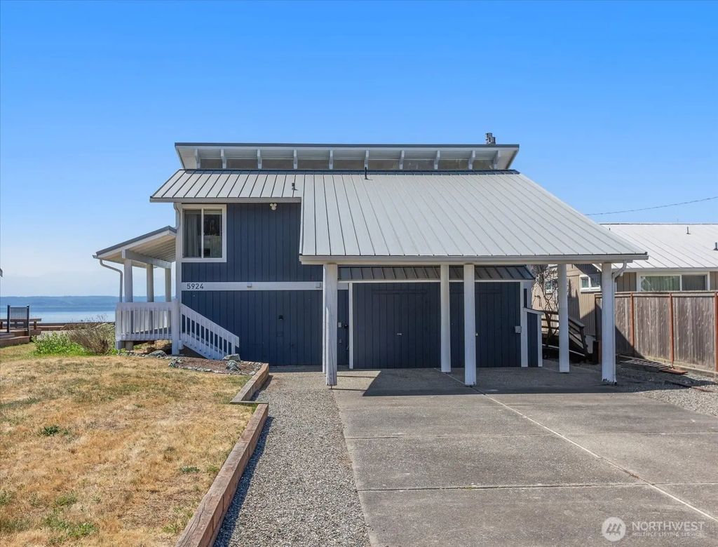 5924 Cedar Street, Freeland