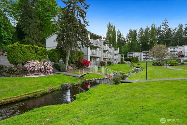 13271 15th Avenue Ne B13, Seattle