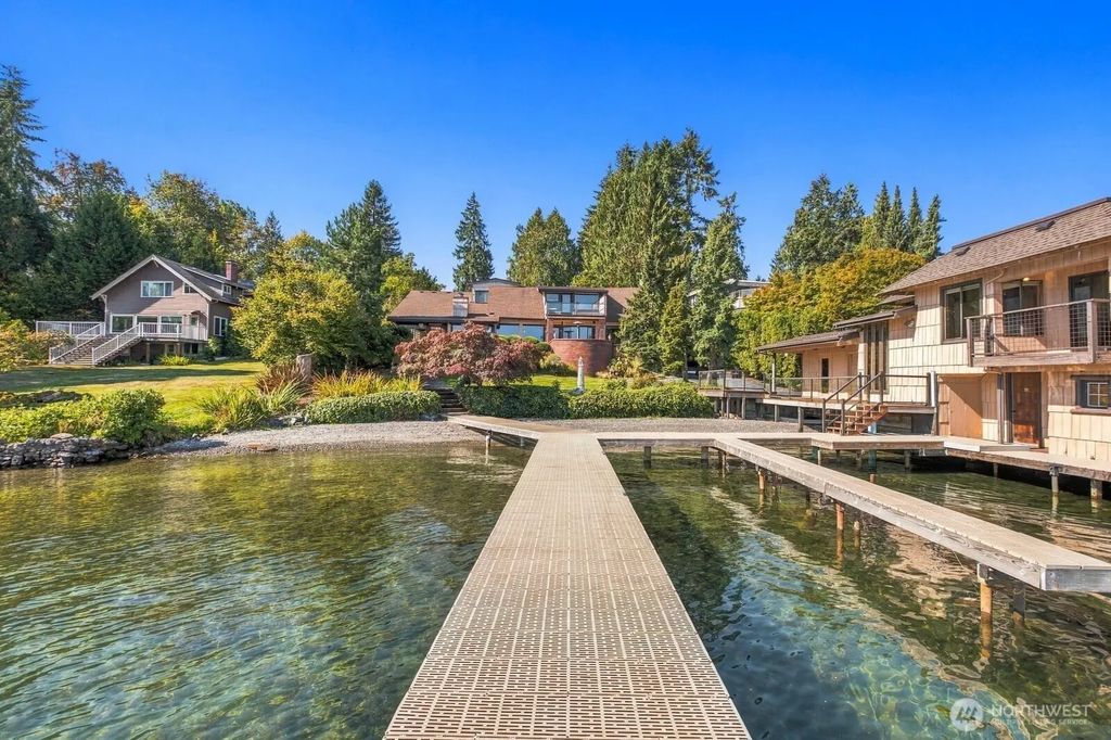 513 E Davies Loop Road, Lake Stevens