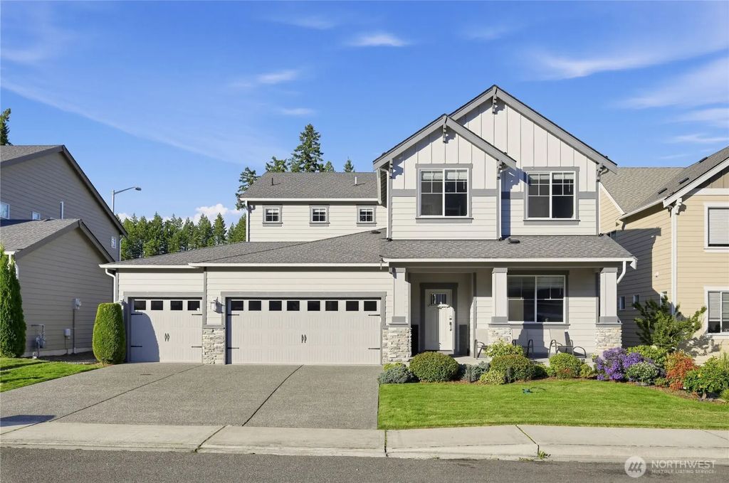 12911 Emerald Ridge Boulevard E, Puyallup