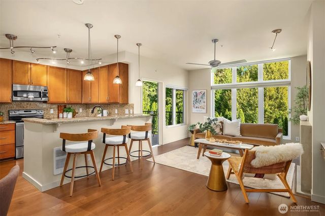 150 102nd Avenue Se 306, Bellevue