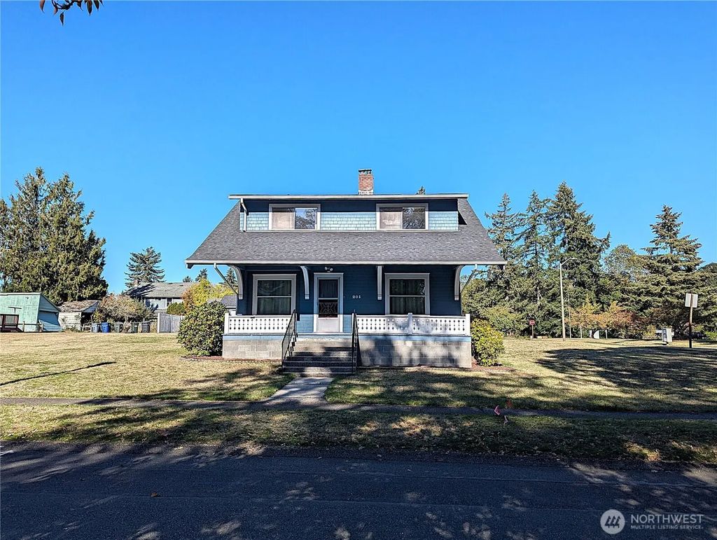 201 Brandywine Avenue, Dupont