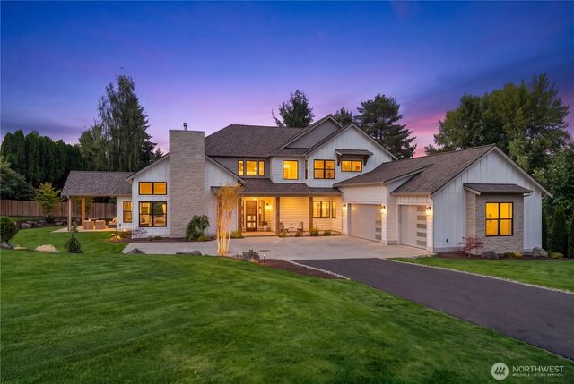 17218 & 17220 Ne Woodinville Duvall Road, Woodinville