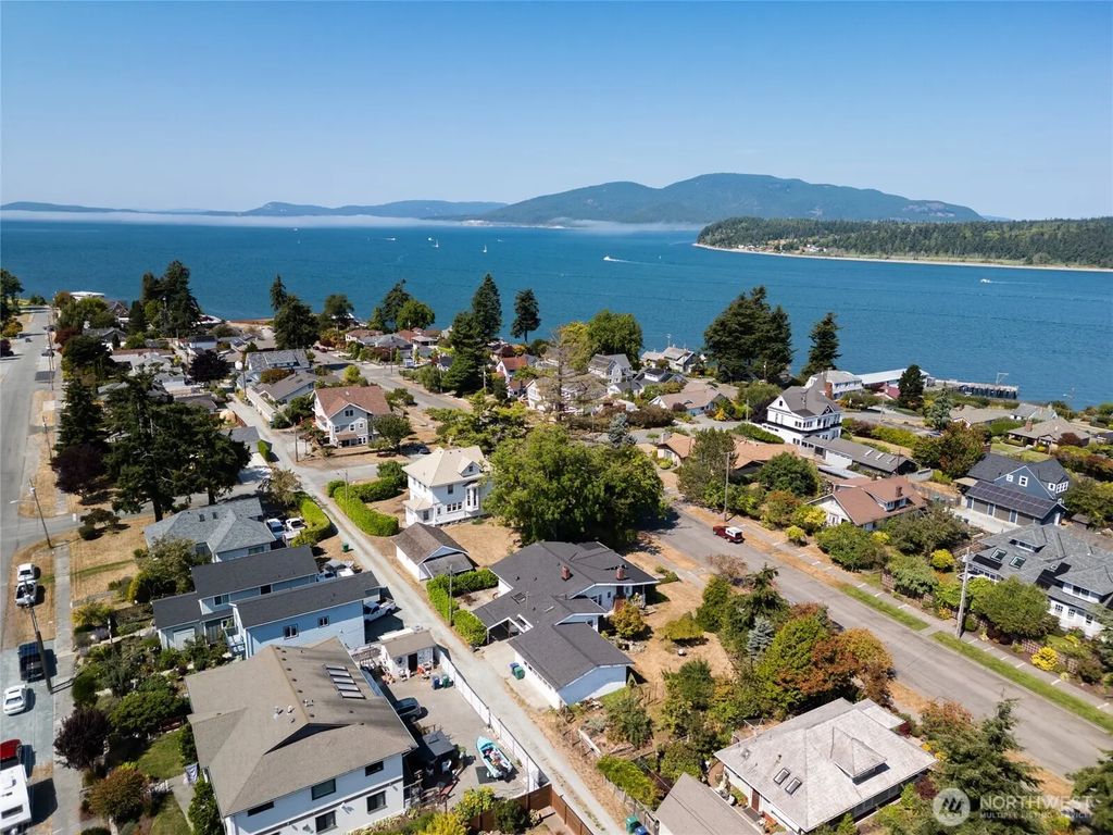 1811 9th Street, Anacortes