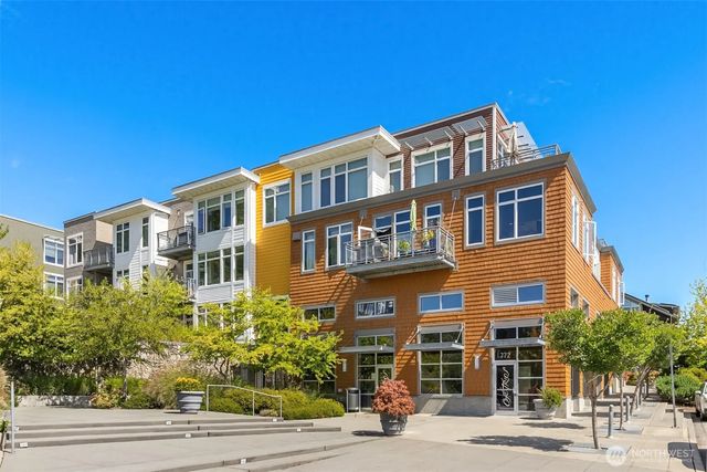 125 Ferncliff Avenue Ne E242, Bainbridge Island