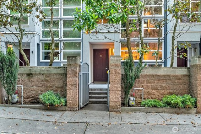 10042 Main Street 117, Bellevue