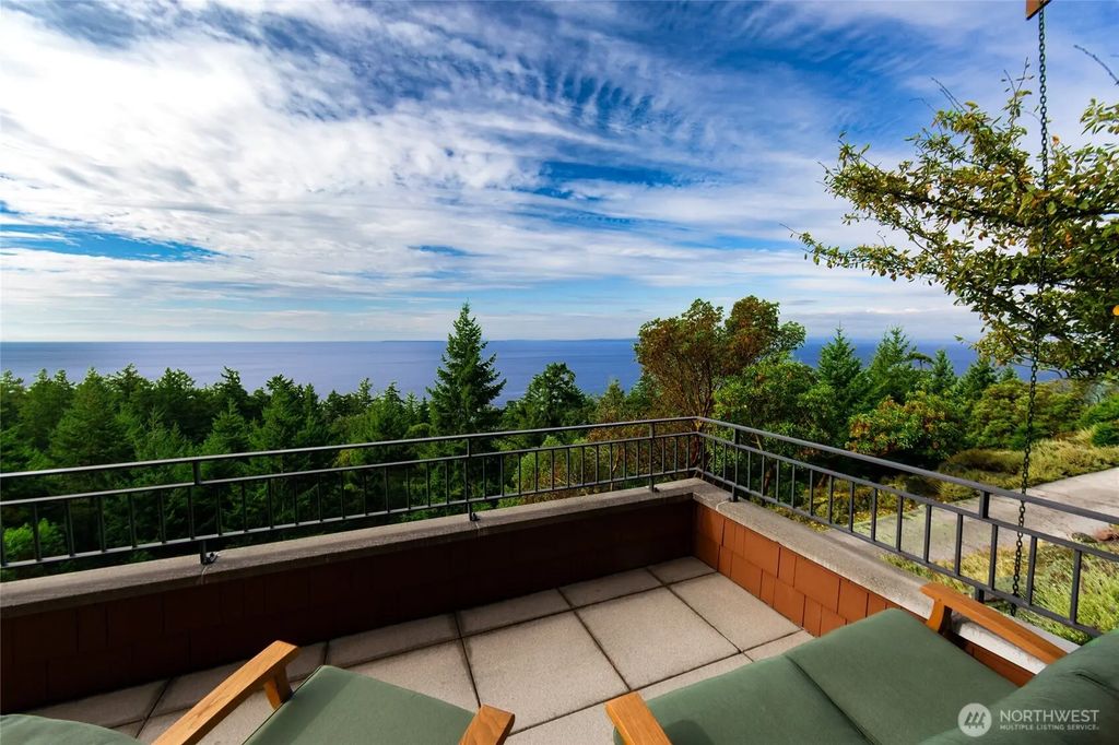 260 Westside Road, Friday Harbor