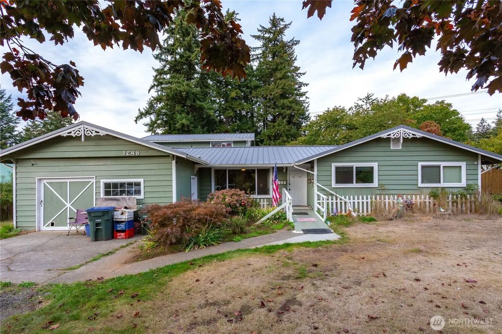1248 Lattimore Road, Ferndale