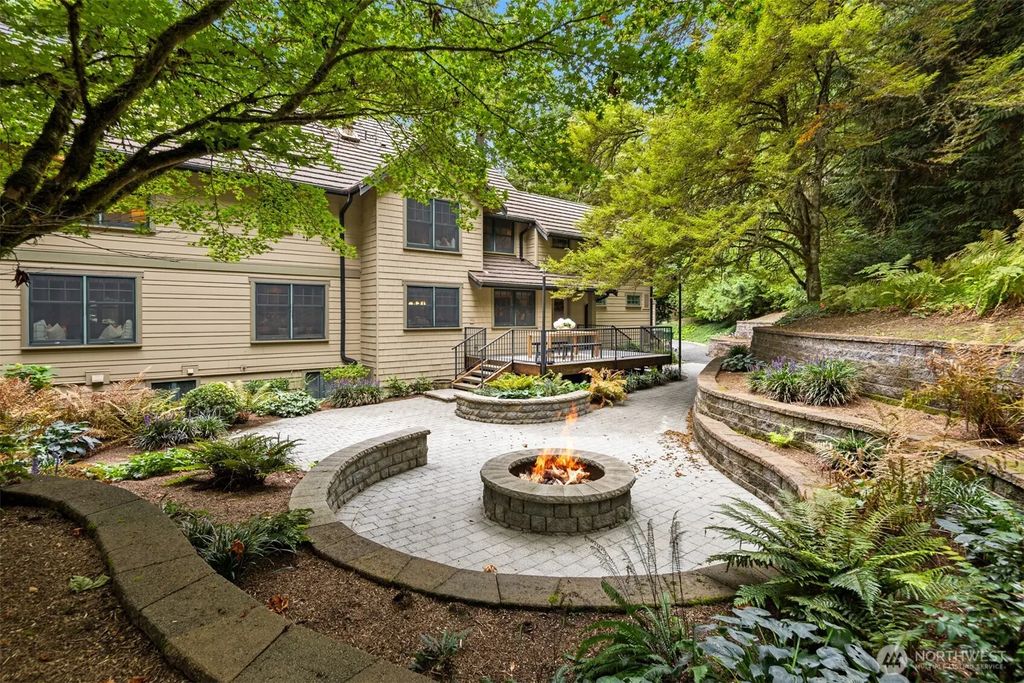 21007 Ne 117th Street, Redmond