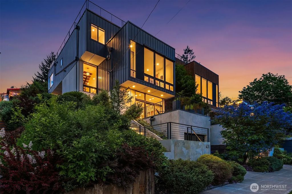 431 26th Avenue E, Seattle