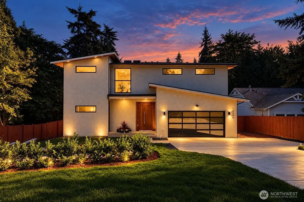 13344 Se Newport Way, Bellevue