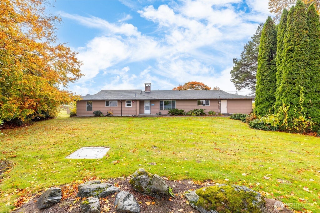 20224 Lafayette Road, Burlington