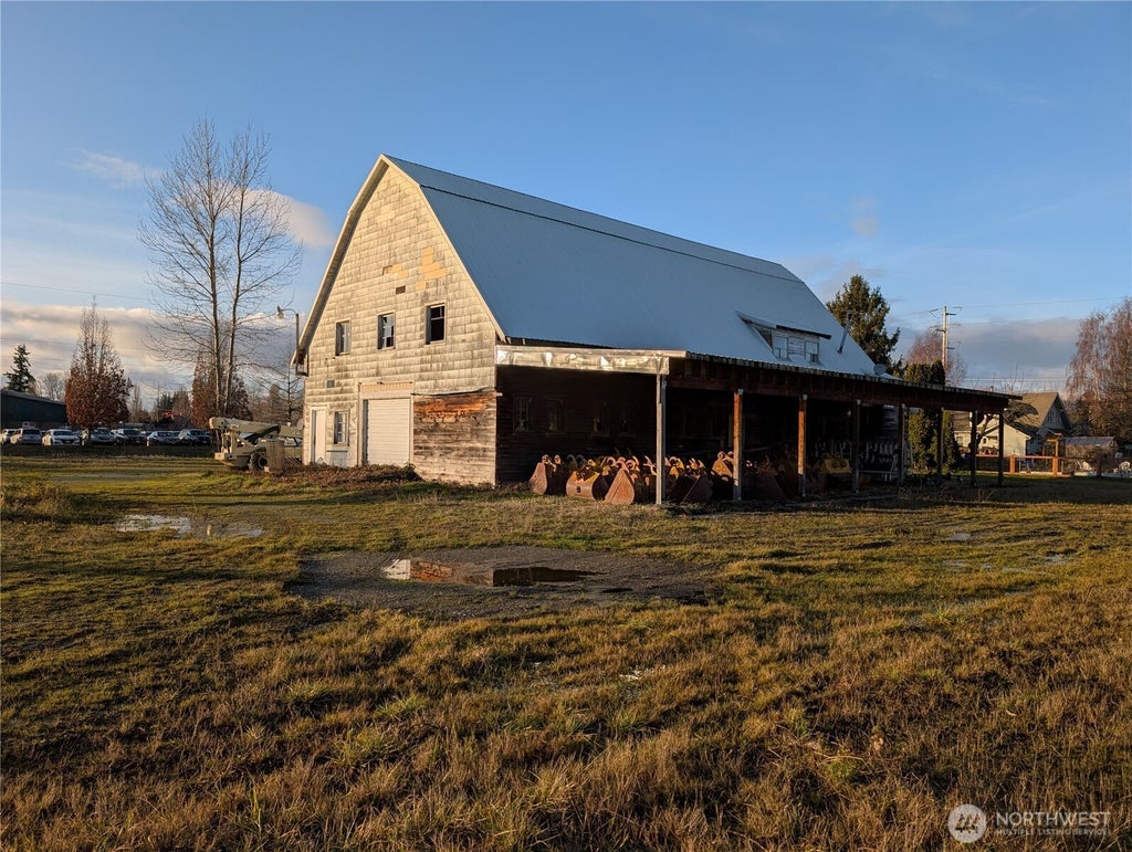 322 W Blackburn Road, Mount Vernon