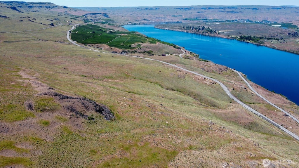 8 Old Highland Orchard Rd., Bridgeport