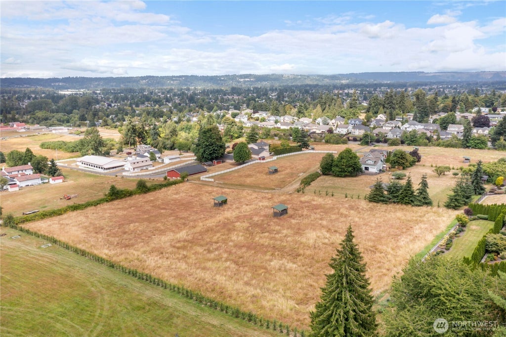 1 Xx 9th Avenue Sw, Puyallup