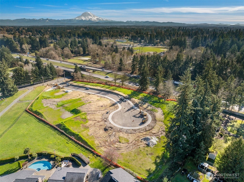 10712 Fruitland Avenue E, Puyallup