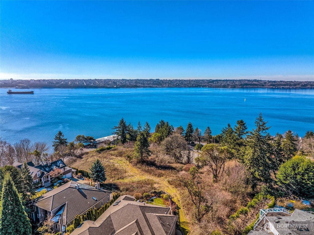 4520 Kennedy Road Ne, Tacoma