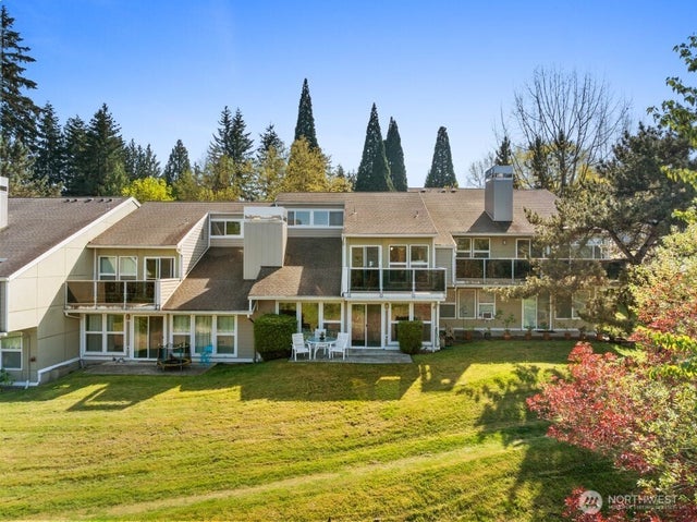 15662 Ne 70th Court, Redmond