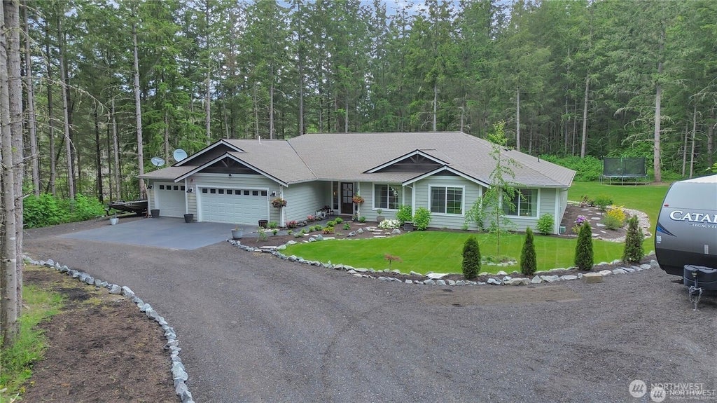 39022 Mountain Park Drive E, Roy