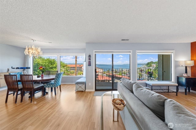 28313 Redondo Way S 102, Des Moines