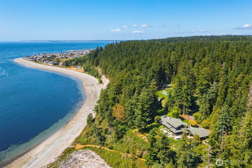 6425 Rs Undisclosed, Greenbank