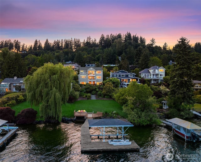 8260 Avalon Drive, Mercer Island