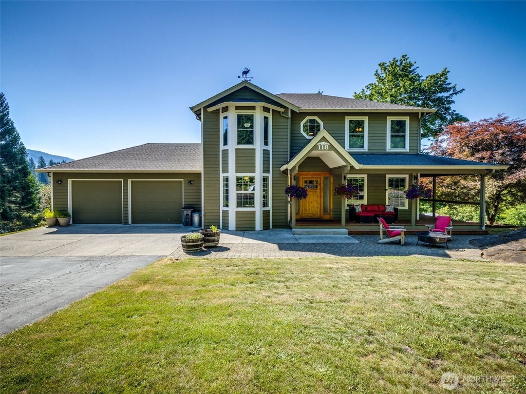 118 Marian Lane, Ariel