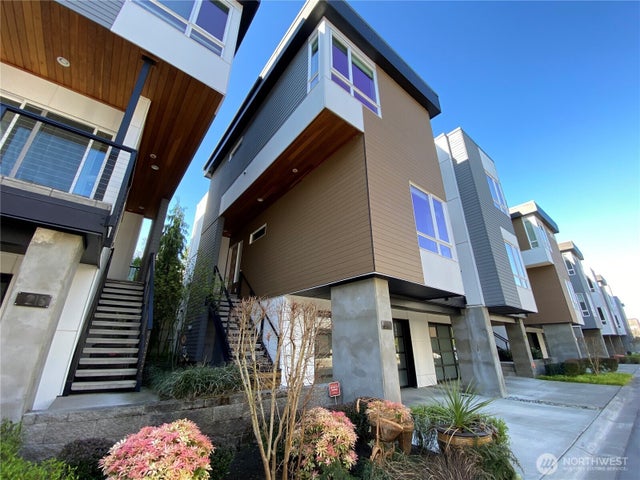 213 4th Court S, Kirkland