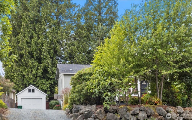 7023 16th Avenue Sw, Seattle