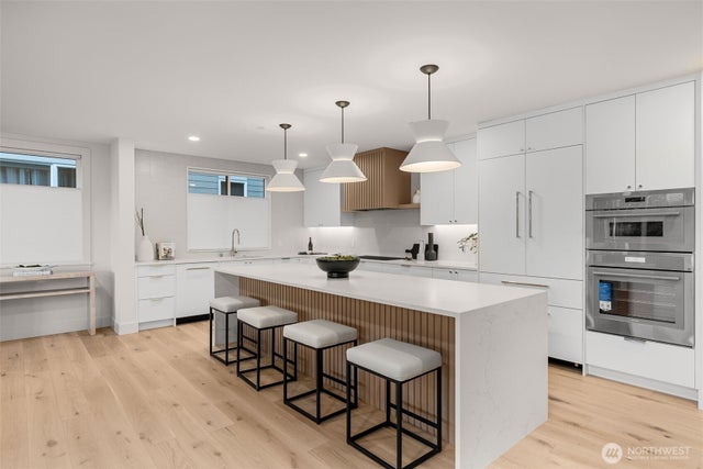 238 4th Avenue 200, Kirkland