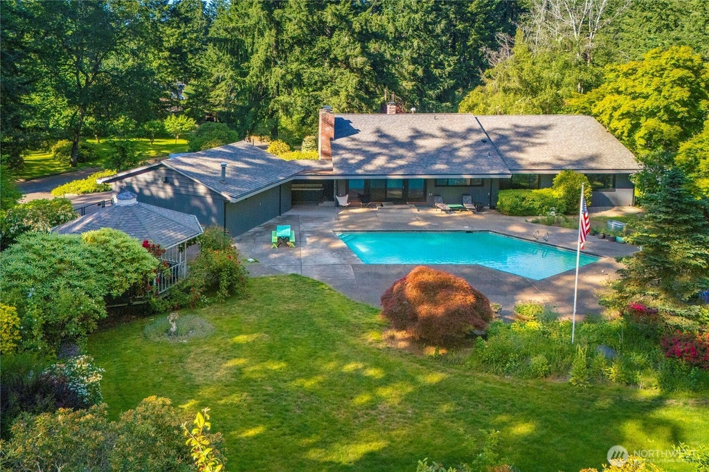 6702 77th Street W, Lakewood